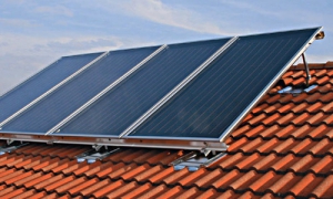 Solární panely a kolektory na ohřev vody